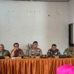 PERERAT SILATURAHMI DAN SINERGITAS LINTAS SEKTOR, POLSEK PEKAT AJAK SELURUH ELEMEN MASYARAKAT BERSAMA JAGA KAMTIBMAS