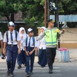 Dukung Program Quick Wins Kapolri, Kapolres Lombok Timur Pimpin Pengaturan Lalu Lintas 